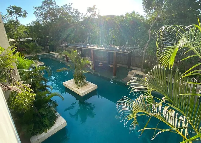 Omara Tulum