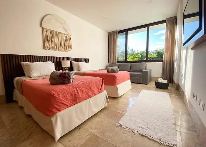 Omara Apartment *