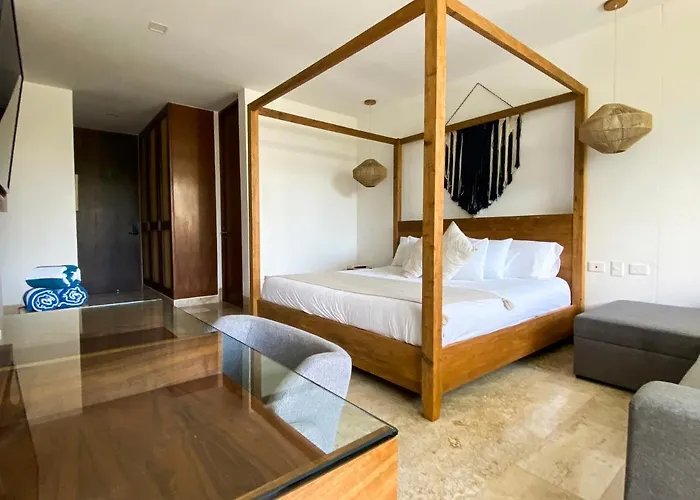Omara Apartment *