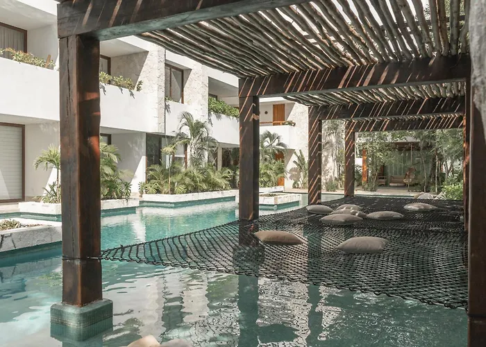 Omara Tulum